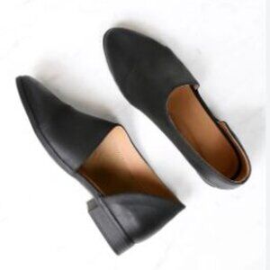 Qupid Side Cut Out Flat sz7